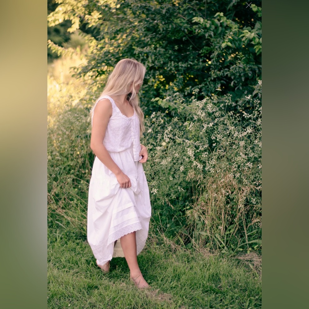 Avaire Collective Skirt - Picture 1 of 3